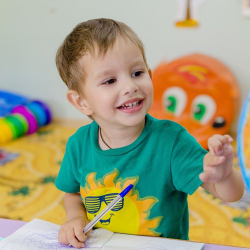 Educación Basada en la Curiosidad: Fomentando el Aprendizaje Autodirigido en los Niños - Otuti